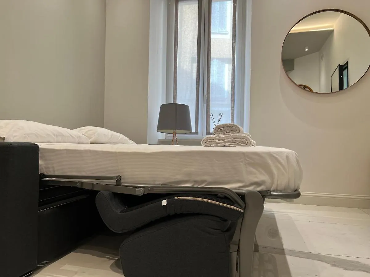 Apt Milano-Moscova Con Terrazzo Condiviso Apartment 0*, Milan Italy